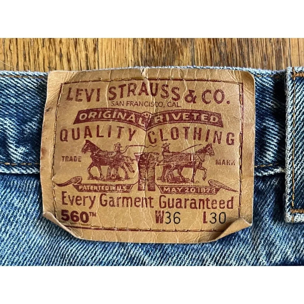 Vintage  Levi's 560 Classic Blue Denim Jeans Pants Trousers  Mens Size 36 x 30